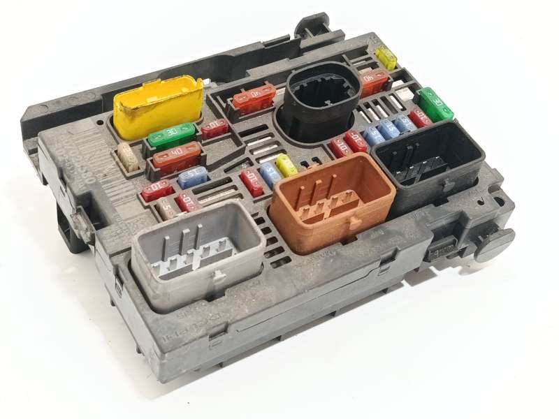 CAJA RELES / FUSIBLES 9807028580 