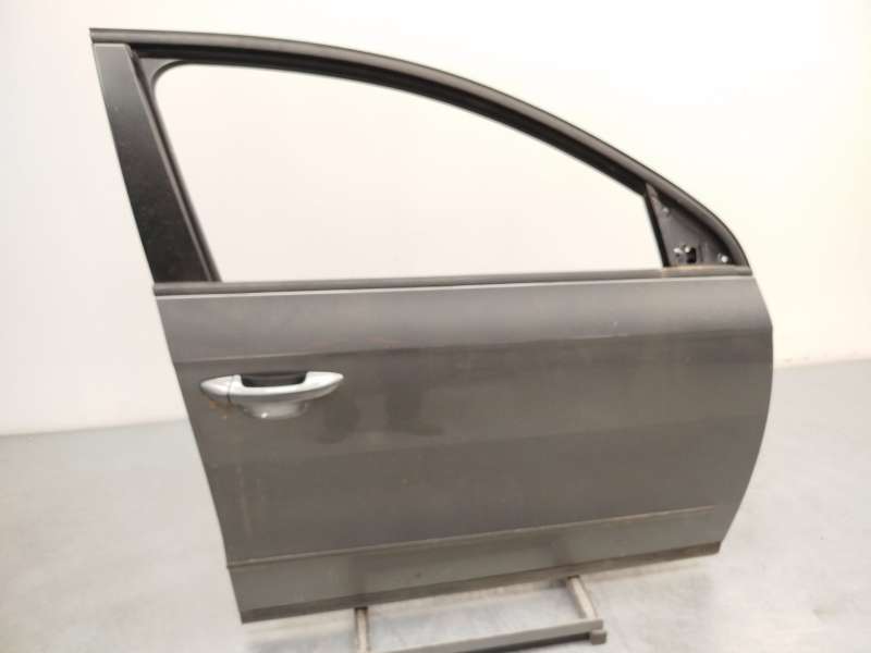 PUERTA DELANTERA DERECHA 3C4831056J 