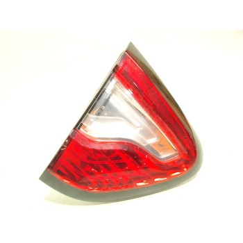 PILOTO TRASERO IZQUIERDO INTERIOR 265555726R 