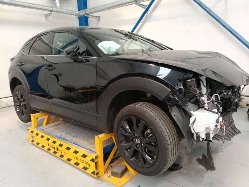 MAZDA CX-30 (DM)