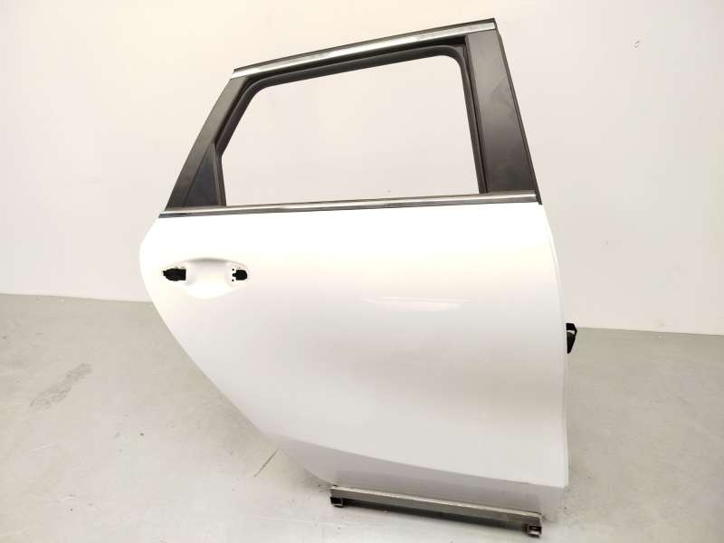 PUERTA TRASERA DERECHA 77004J7200 