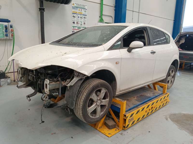 SEAT LEON (1P1)