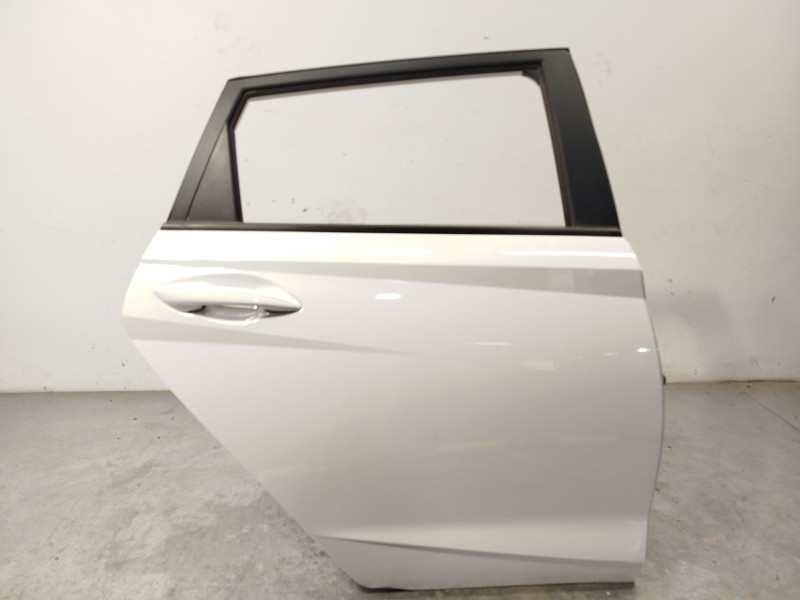 PUERTA TRASERA DERECHA 77004Q0400 