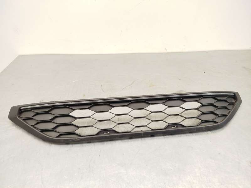 REJILLA DELANTERA 2G7853671ARYP 