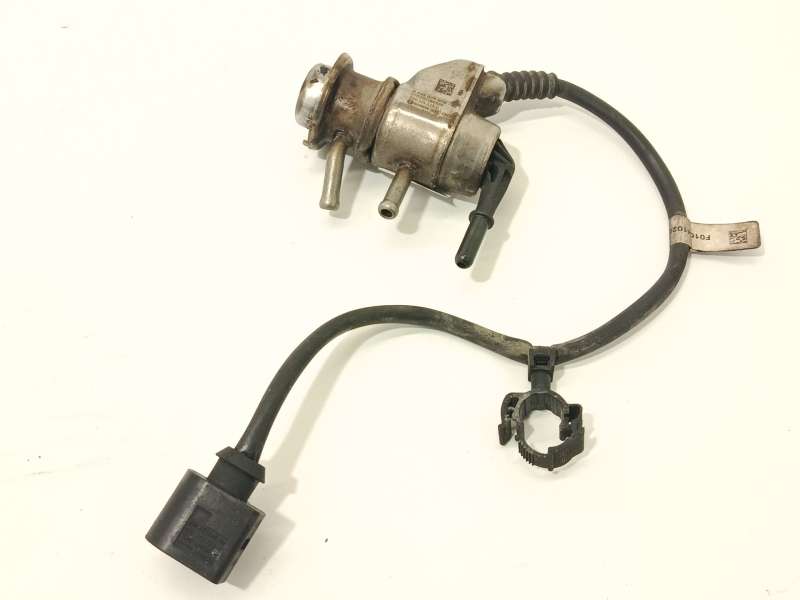 INYECTOR 2N0131113C 0444025079