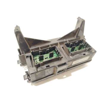 CAJA RELES / FUSIBLES 04692073AB 