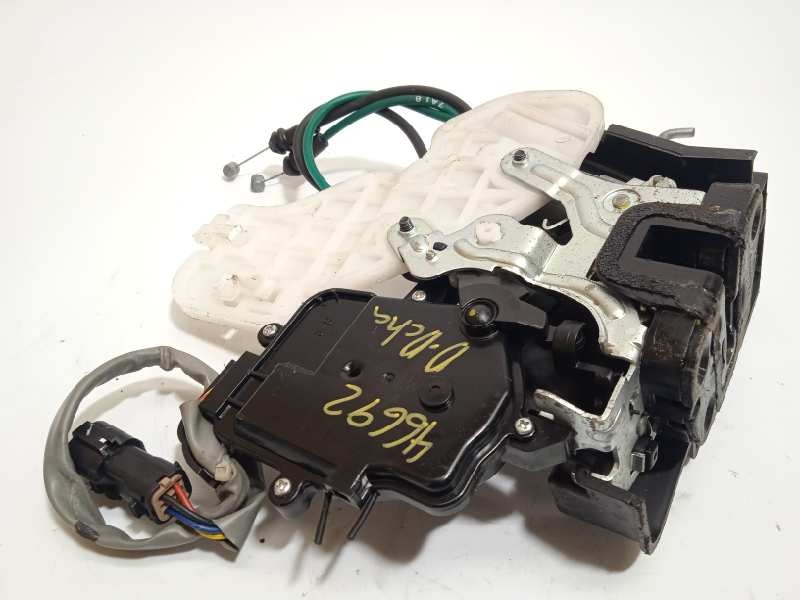 CERRADURA PUERTA DELANTERA DERECHA 823204D050 