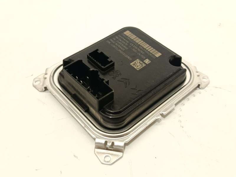 CENTRALITA LED DERECHA 9849900280 1688134180 A3C1056760300