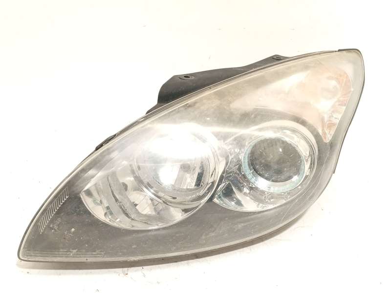 FARO IZQUIERDO 921012R000 