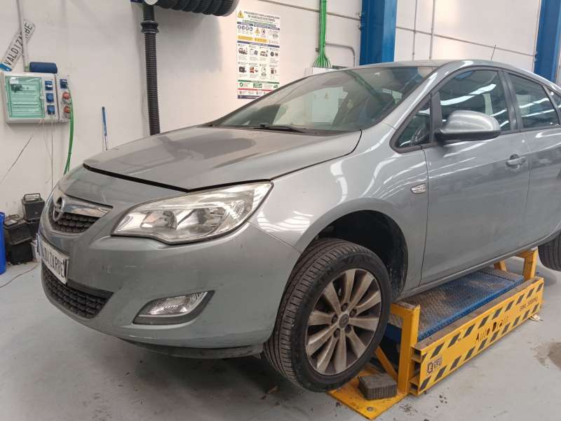 OPEL ASTRA J (P10)
