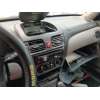 nissan almera ii hatchback (n16) del año 2001
