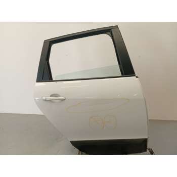 PUERTA TRASERA DERECHA 821009283R 
