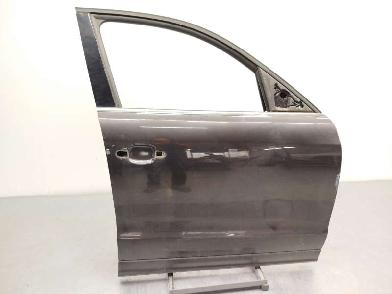 PUERTA DELANTERA DERECHA 8R0831052E 
