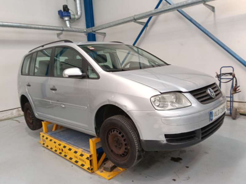 VOLKSWAGEN TOURAN (1T1, 1T2)