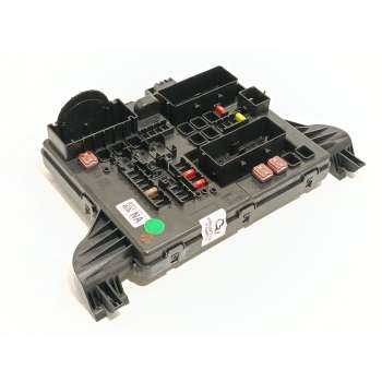 CAJA RELES / FUSIBLES 13277317 