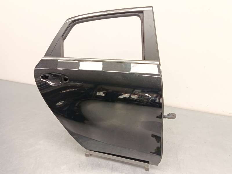 PUERTA TRASERA DERECHA 77004J7000 