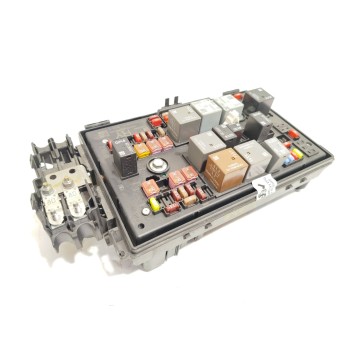 CAJA RELES / FUSIBLES 13343767 