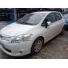 toyota auris del año 2012