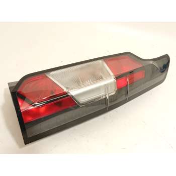 PILOTO TRASERO DERECHO R2X613404AB 2805752 R2X613404AC