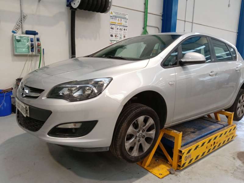 OPEL ASTRA J (P10)