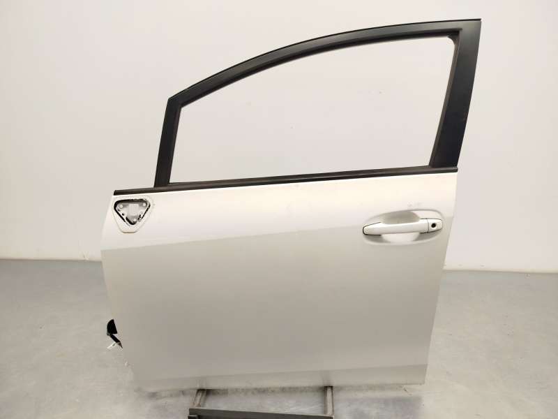 PUERTA DELANTERA IZQUIERDA 670020F020 