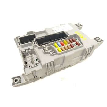 CAJA RELES / FUSIBLES 1924078 00517935210 517935210