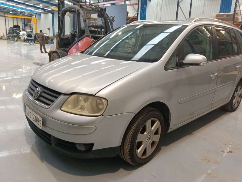VOLKSWAGEN TOURAN (1T1, 1T2)
