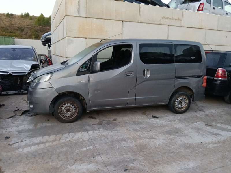 NISSAN NV200 / EVALIA AUTOBÚS