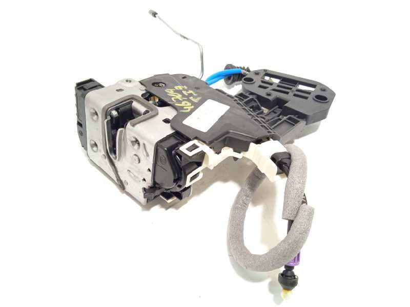 CERRADURA PUERTA TRASERA IZQUIERDA A2047302735 2047302735