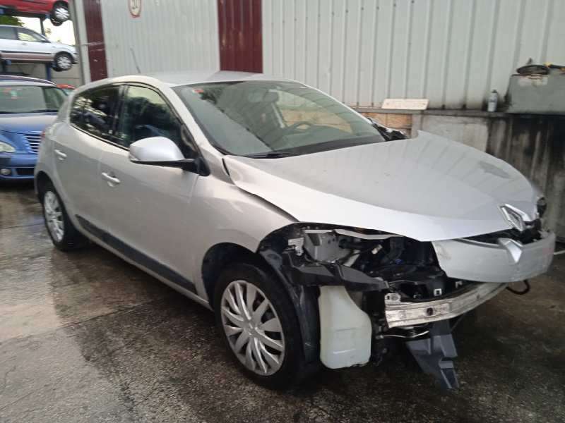 RENAULT MEGANE III BERLINA 5 P