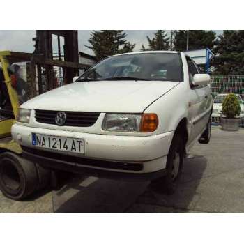 VOLKSWAGEN POLO BERLINA (6N1)
