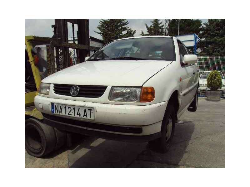 VOLKSWAGEN POLO BERLINA (6N1)