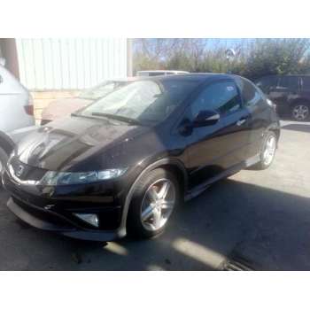 HONDA CIVIC BERLINA (FN) de desguace