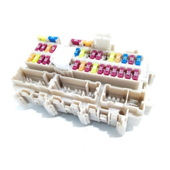 CAJA RELES / FUSIBLES 2438351E01 C316268H30 4KJ0A