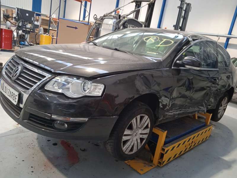 VOLKSWAGEN PASSAT B6 (3C2)
