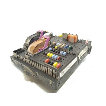 Recambio de caja reles / fusibles para volvo s60 berlina 2.4 diesel cat referencia OEM IAM 30786646  28080156