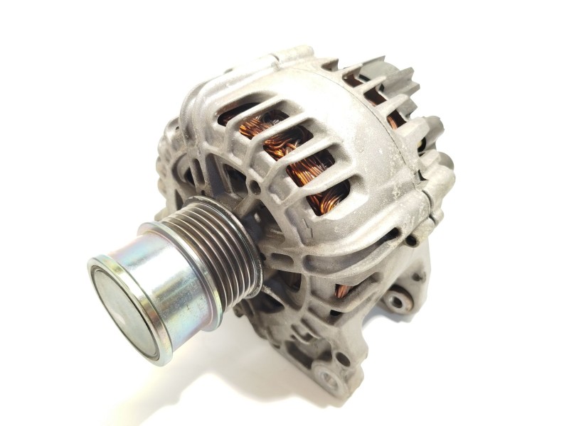 ALTERNADOR 04E903015 TG12C280