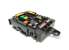 Recambio de caja reles / fusibles para bmw serie 4 coupe (f32) 430d referencia OEM IAM 933788002  9337880