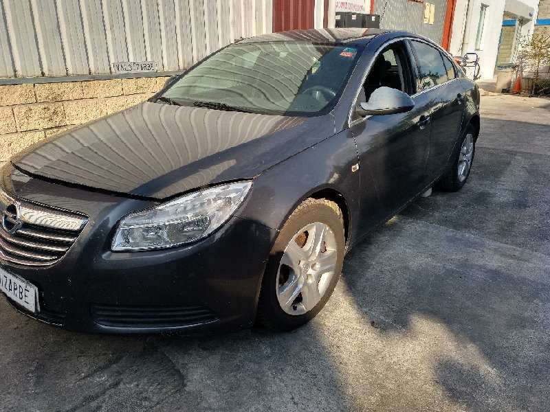 OPEL INSIGNIA BERLINA