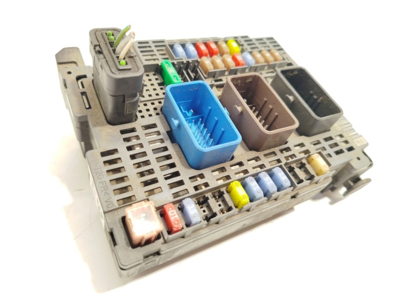 CAJA RELES / FUSIBLES 9811985380 