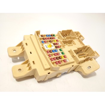 CAJA RELES / FUSIBLES 91950G2250 G2250