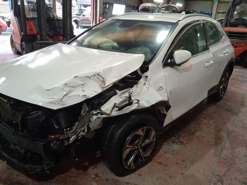KIA XCEED (CD)