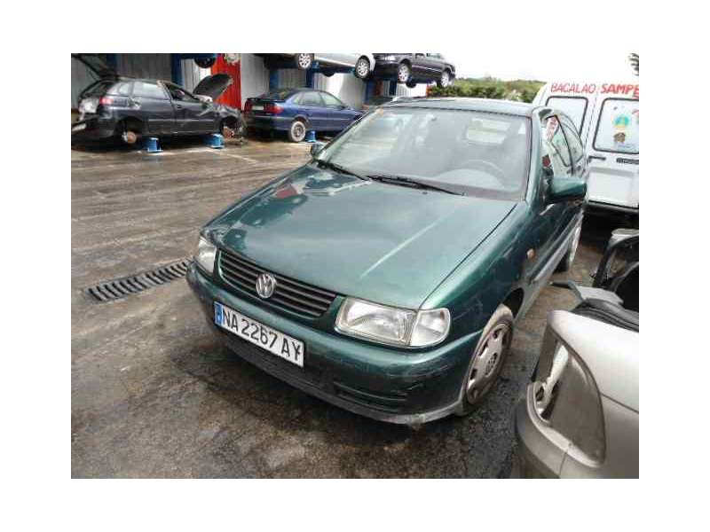 VOLKSWAGEN POLO BERLINA (6N1)