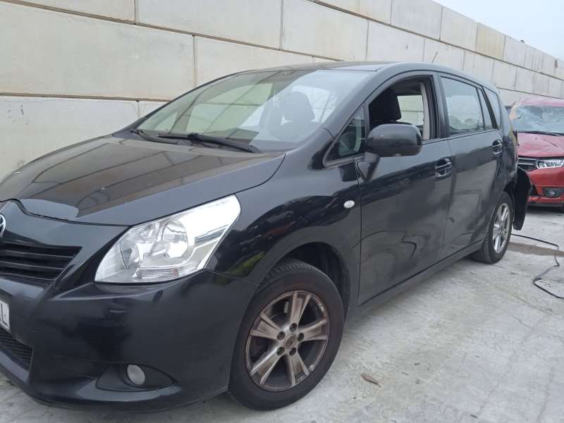 TOYOTA VERSO (_R2_)