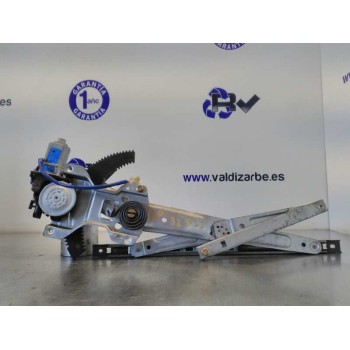 ELEVALUNAS DELANTERO DERECHO 9882017100 