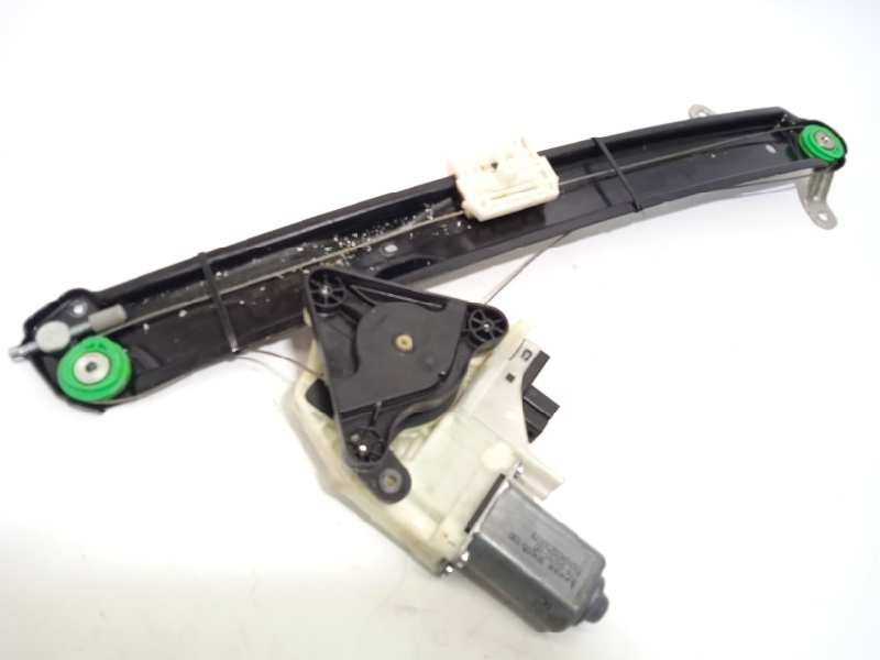 ELEVALUNAS DELANTERO IZQUIERDO 97062410201 