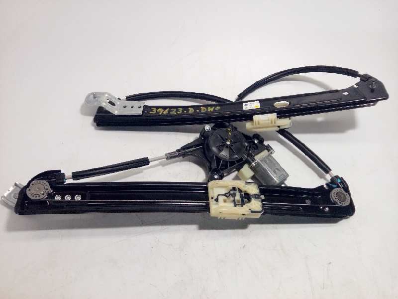 ELEVALUNAS DELANTERO DERECHO 575837462A 5Q0959802B