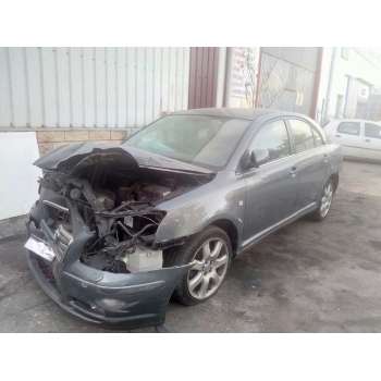 TOYOTA AVENSIS BERLINA (T25)