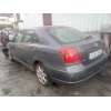 toyota avensis berlina (t25) del año 2003