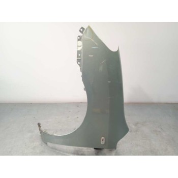 Recambio de aleta delantera izquierda para kia carens (un) 2.0 crdi referencia OEM IAM 663111D050  